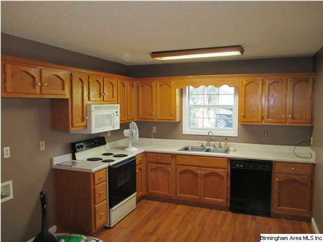 20 Frances Lane Hayden, AL 35079 - Photo 3 of 15