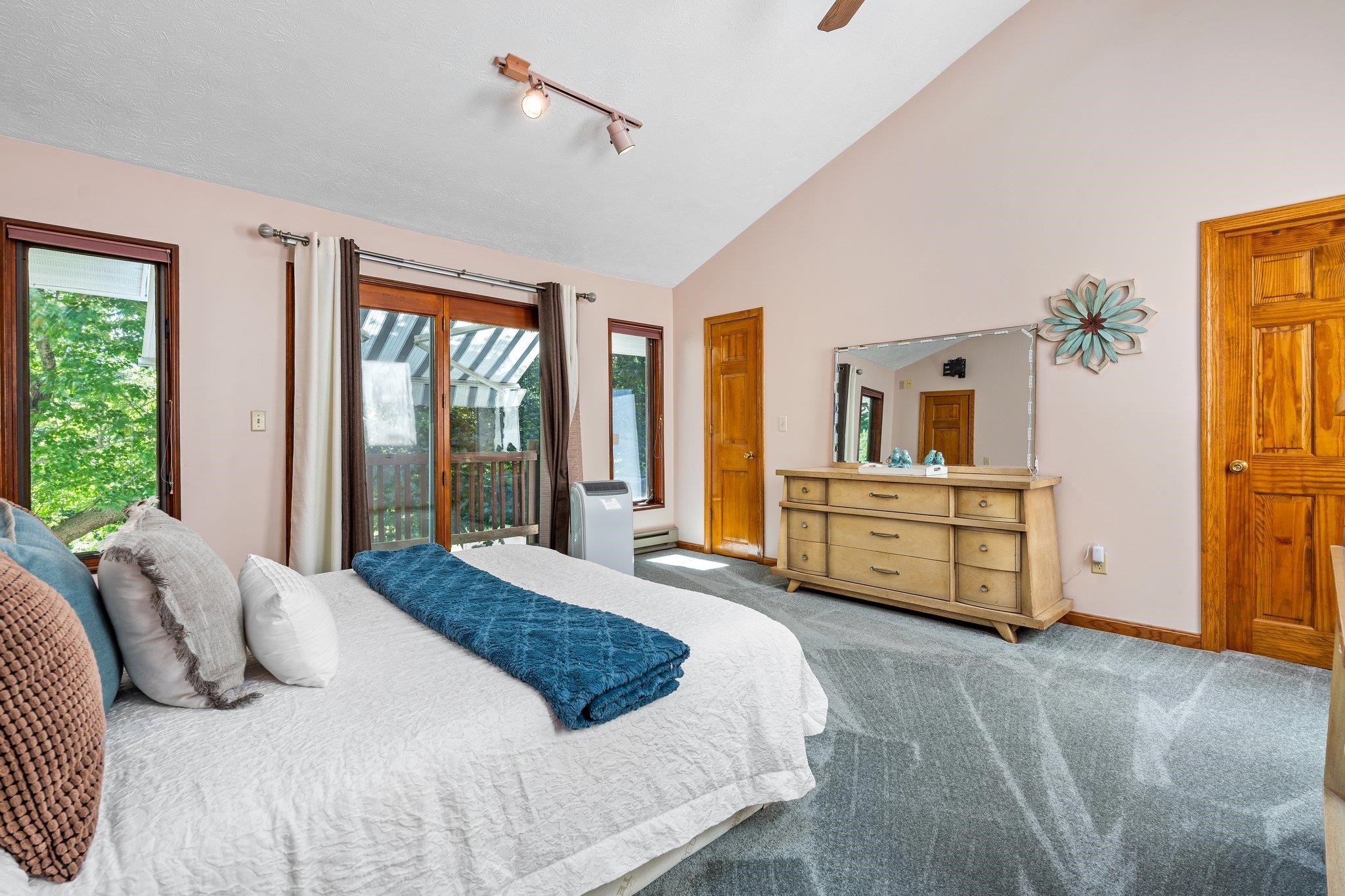 14 Johns Drive Hooksett, NH 03106 - Photo 13 of 51