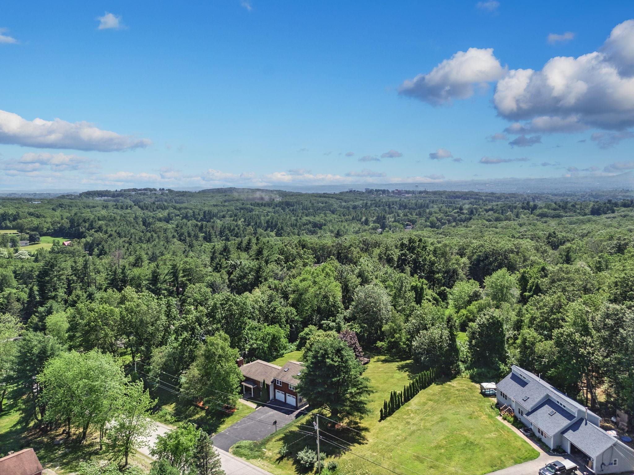 14 Johns Drive Hooksett, NH 03106 - Photo 2 of 51