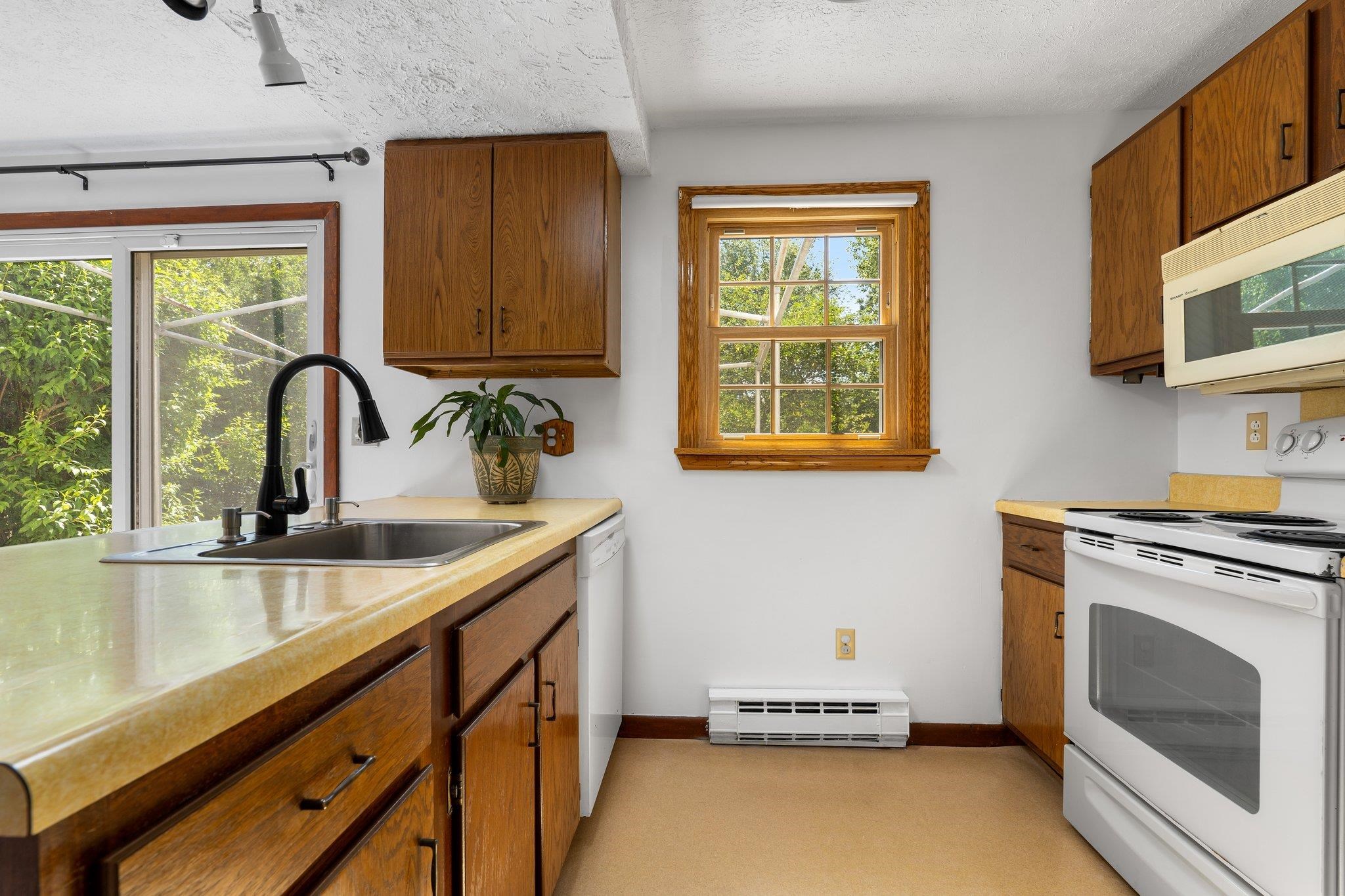 14 Johns Drive Hooksett, NH 03106 - Photo 34 of 51