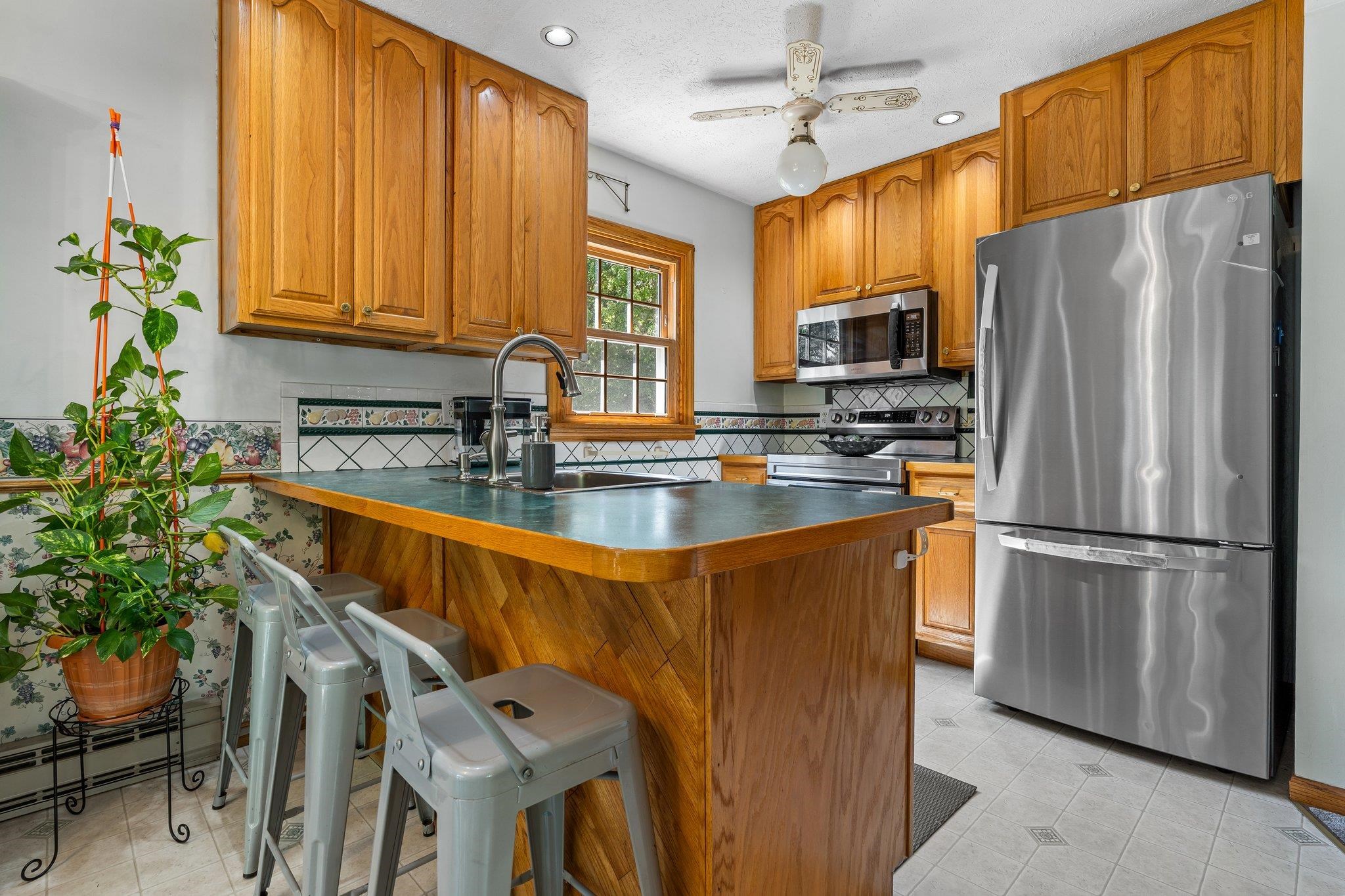 14 Johns Drive Hooksett, NH 03106 - Photo 9 of 51