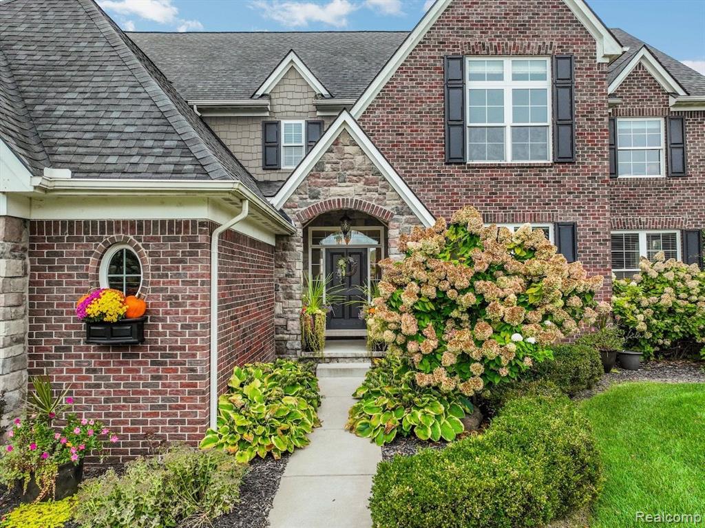 4561 Oakhurst Ridge Road Clarkston, MI 48348 - Photo 10 of 66