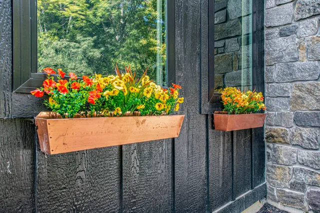 $2,450,000 | 2578 Lakeshore Drive, Fennville, MI 49408