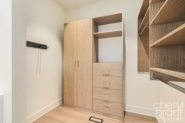 $2,450,000 | 2578 Lakeshore Drive, Fennville, MI 49408