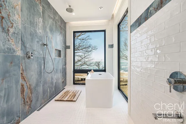 $2,450,000 | 2578 Lakeshore Drive, Fennville, MI 49408