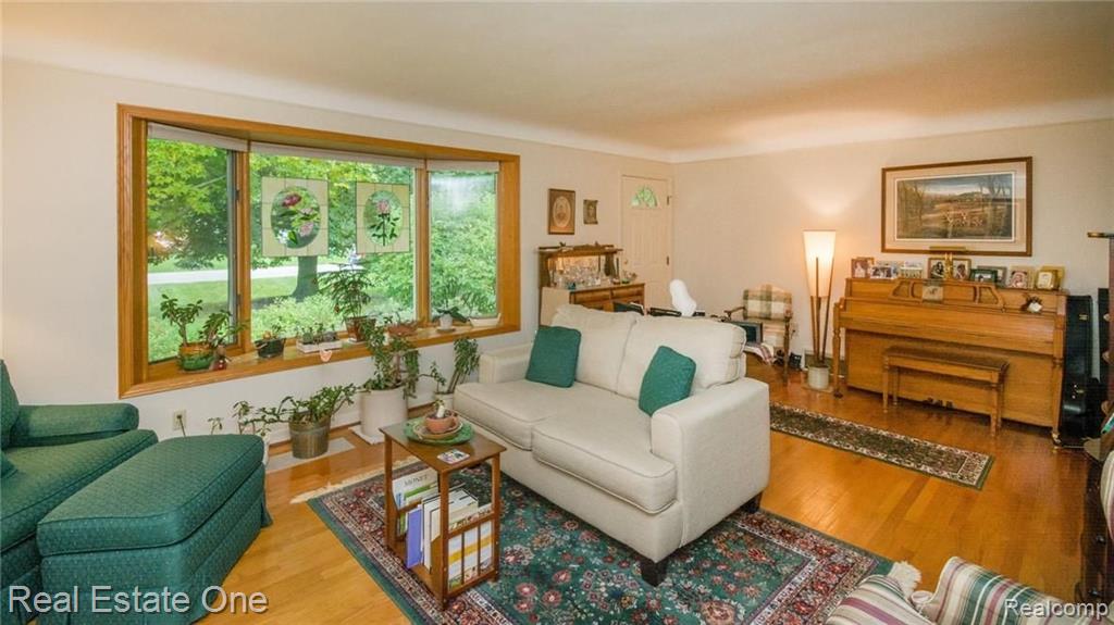 450 Elmhill Road Rochester Hills, MI 48306 - Photo 19 of 31