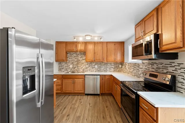 $269,900 | 5006 Dahlia Circle, Clay, NY 13088