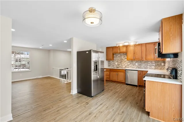 $269,900 | 5006 Dahlia Circle, Clay, NY 13088