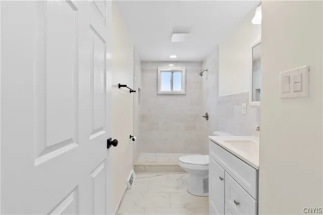 $269,900 | 5006 Dahlia Circle, Clay, NY 13088