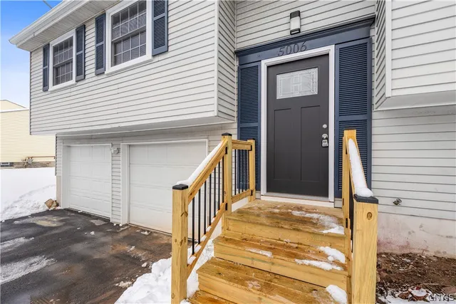 $269,900 | 5006 Dahlia Circle, Clay, NY 13088