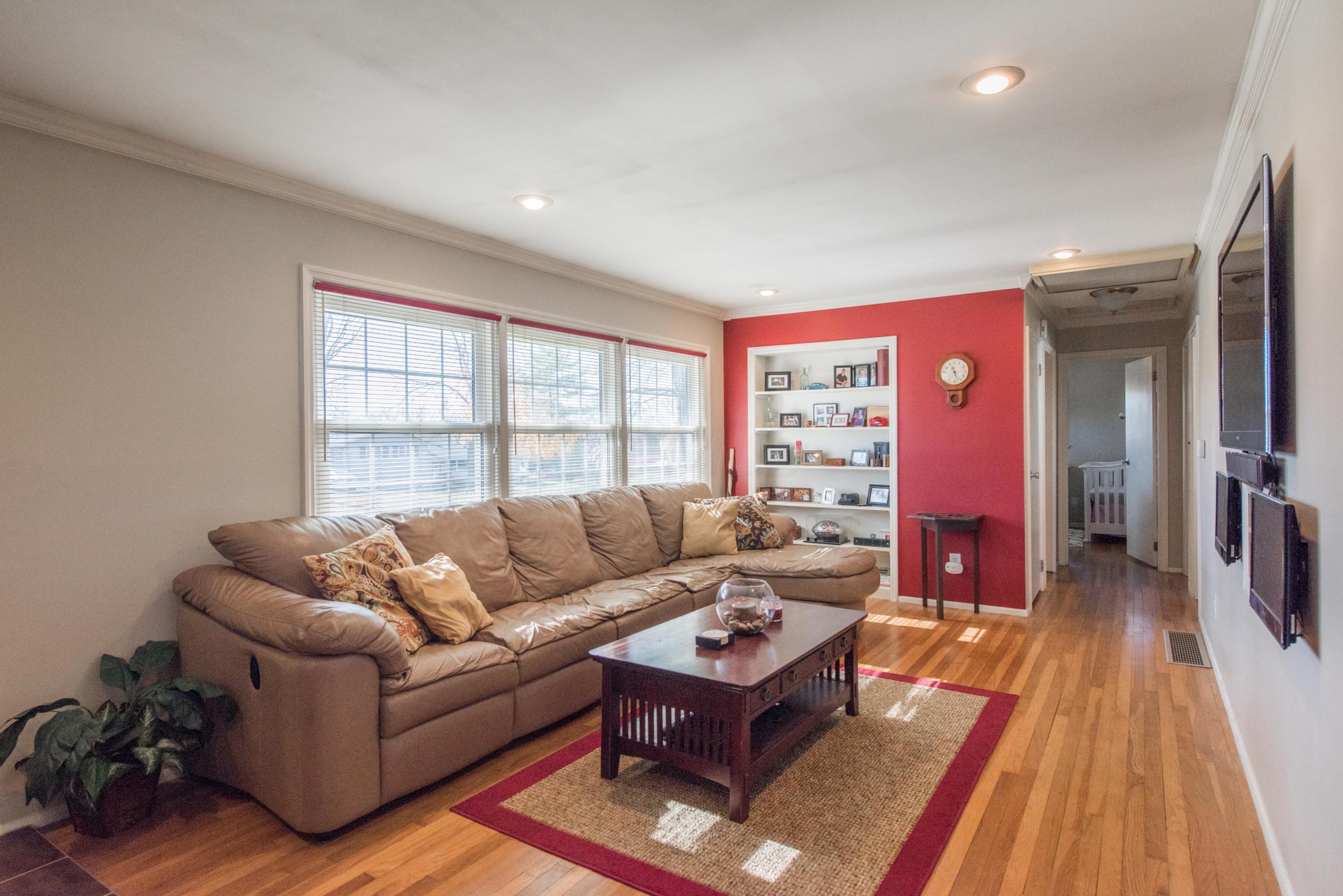 2778 Nottingham Road Columbus, OH 43221 - Photo 2 of 25
