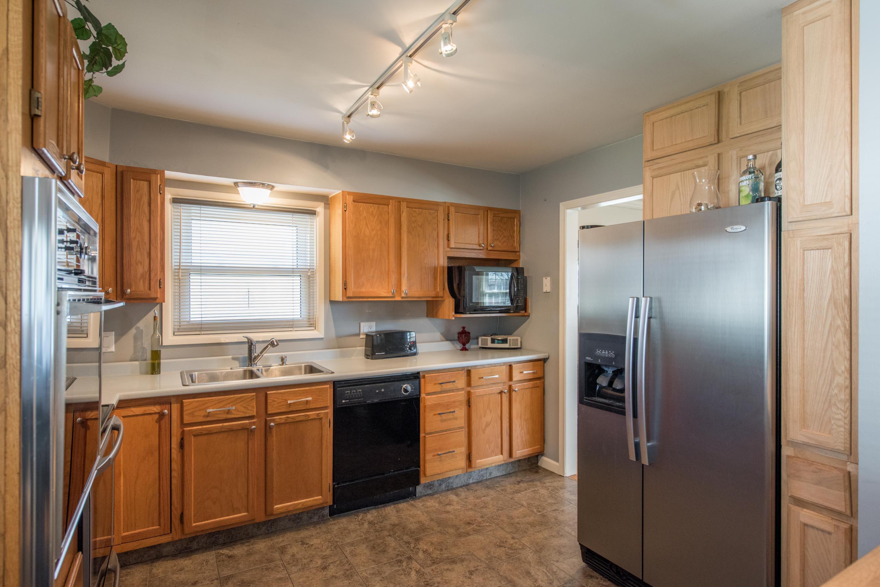 2778 Nottingham Road Columbus, OH 43221 - Photo 5 of 25