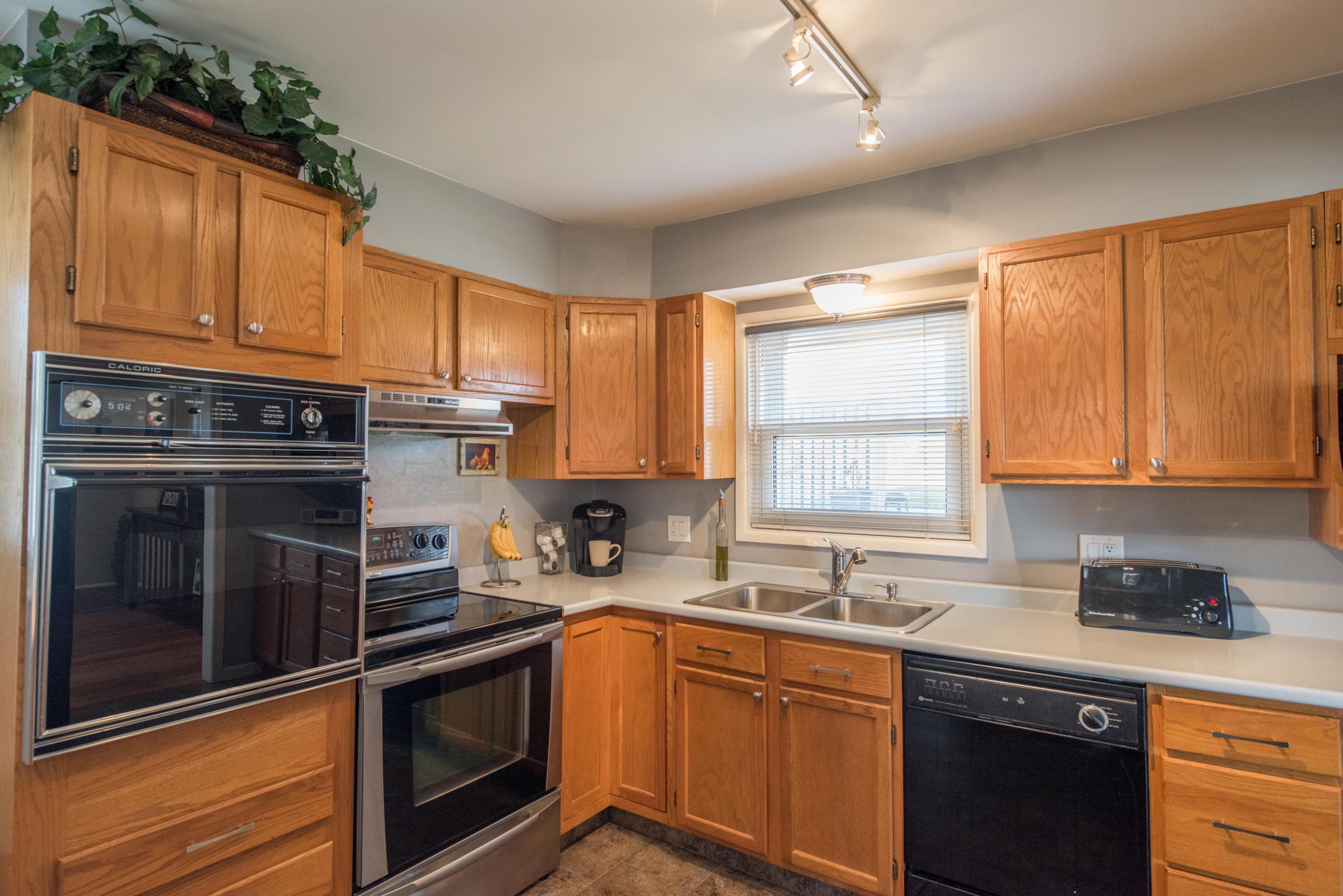 2778 Nottingham Road Columbus, OH 43221 - Photo 6 of 25