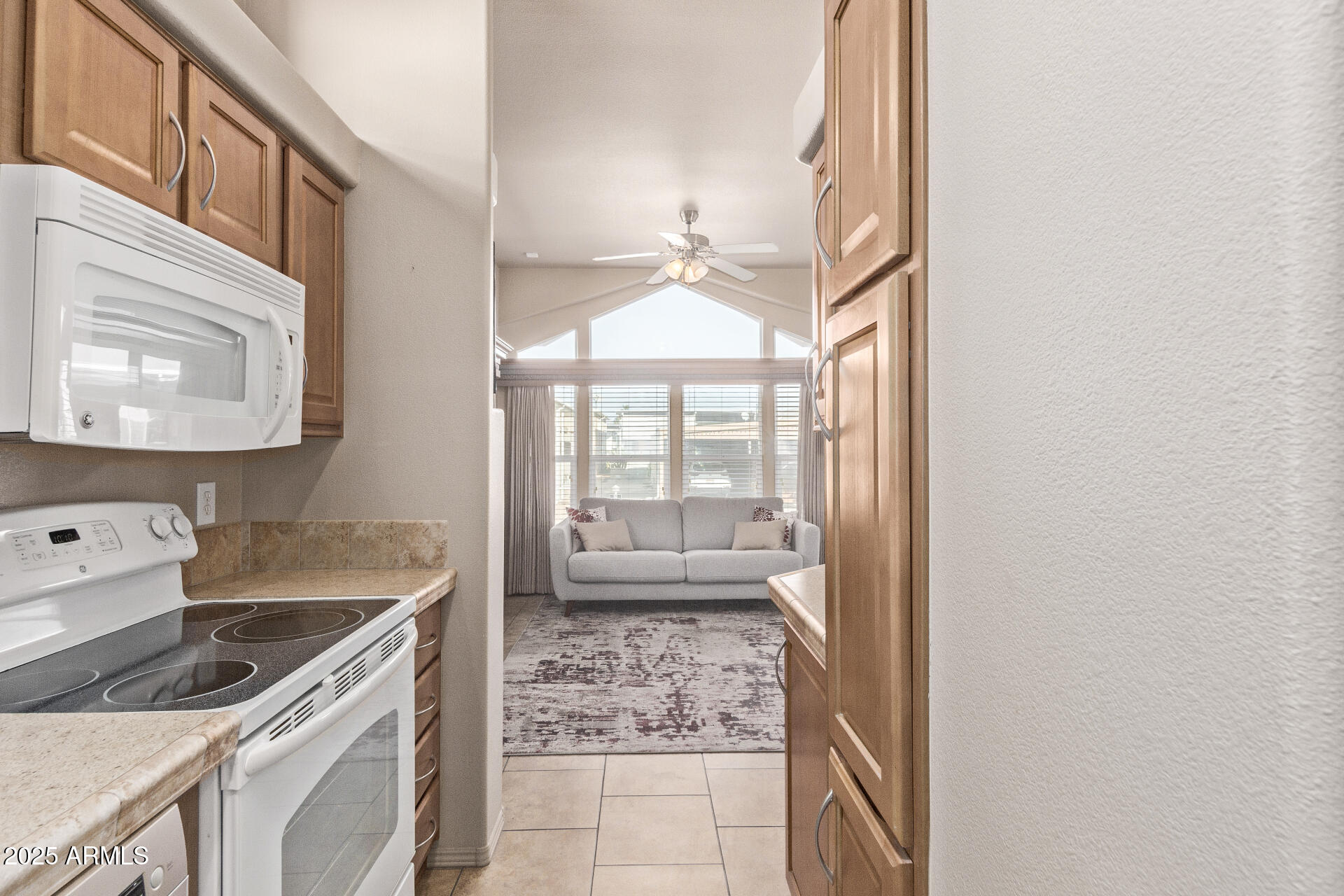 17200 West Bell Road, Unit 899 Surprise, AZ 85374 - Photo 9 of 23 18 Bell 17200 #899
