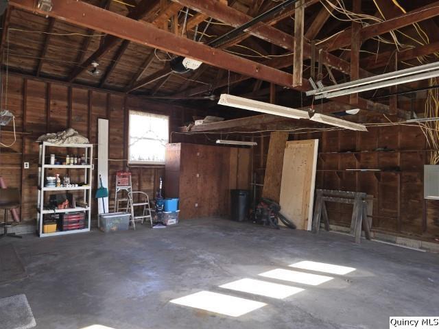 620 Maple Street Carthage, IL 62321 - Photo 20 of 29