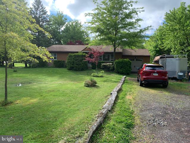 2046 Ziegler Road Pennsburg, PA 18073 - Photo 5 of 34
