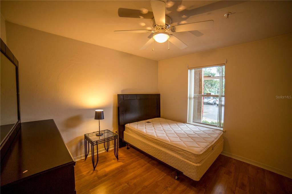 2360 Southwest Archer Road, Unit 907 Gainesville, FL 32608 - Photo 6 of 9