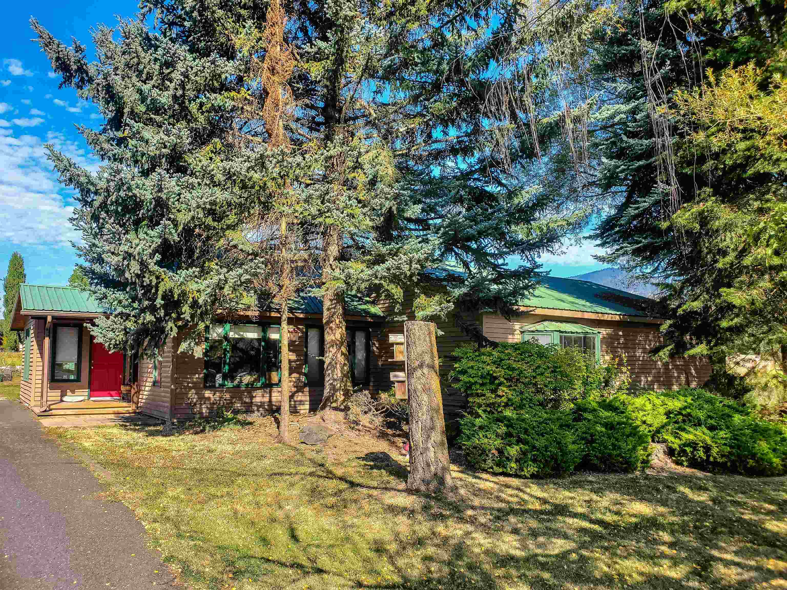 2239 Spence Road Chewelah, WA 99109 - Photo 1 of 50