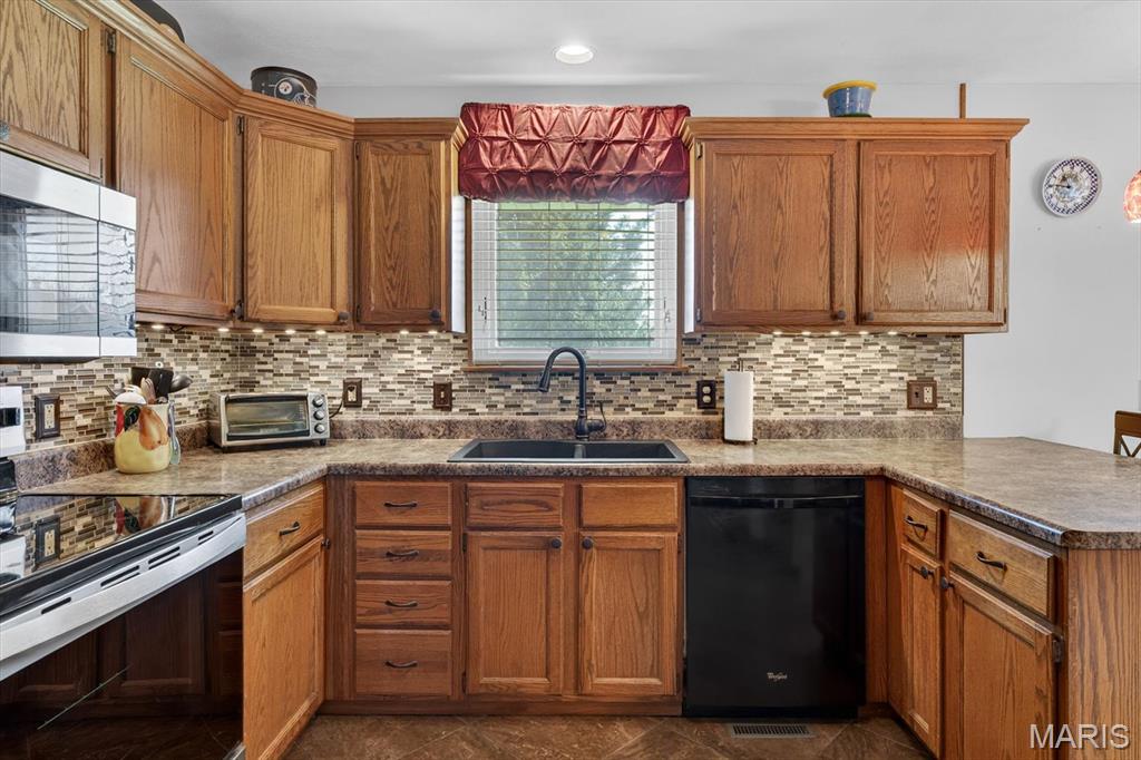 104 Meadowbruck Lane Shiloh, IL 62221 - Photo 15 of 39