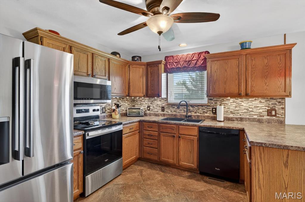 104 Meadowbruck Lane Shiloh, IL 62221 - Photo 16 of 39