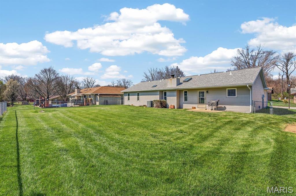 104 Meadowbruck Lane Shiloh, IL 62221 - Photo 32 of 39