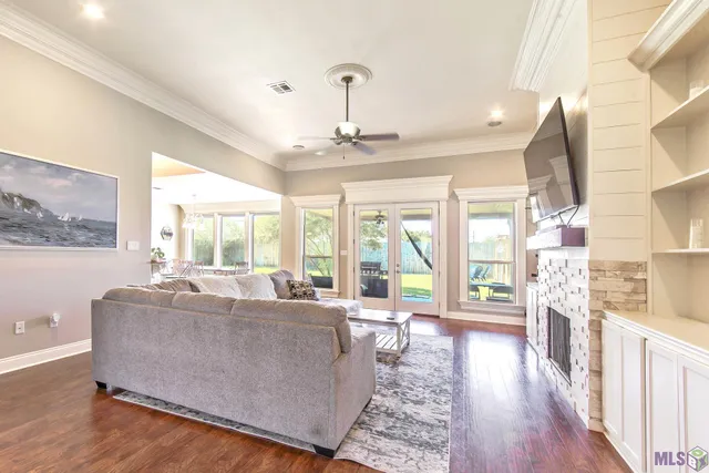 $439,000 | 352 Sugar Highland Boulevard, Houma, LA 70360