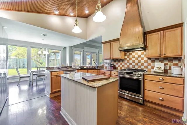 $439,000 | 352 Sugar Highland Boulevard, Houma, LA 70360