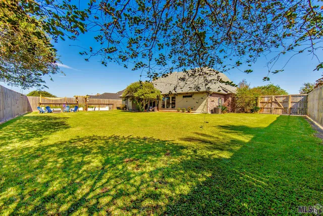 $439,000 | 352 Sugar Highland Boulevard, Houma, LA 70360