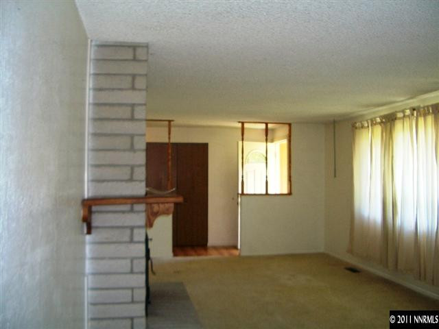 705 Winchester Drive Reno, NV 89506 - Photo 6 of 13 Photo 6