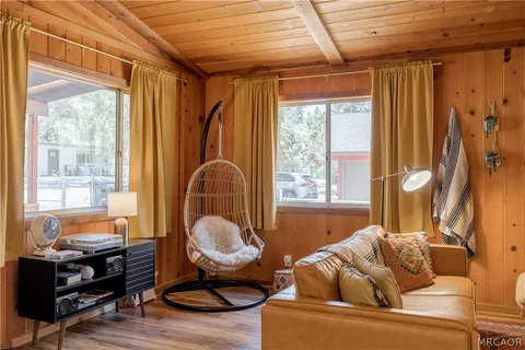 $324,500 | 451 Cedar Lane, Sugarloaf, CA 92386