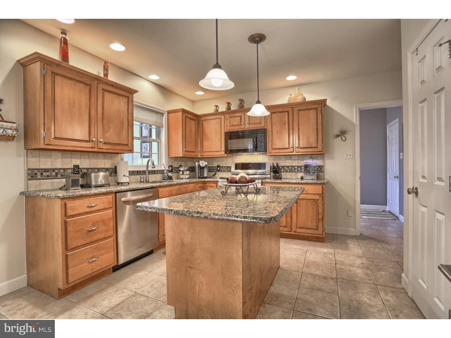 48 Connecticut Avenue Sinking Spring, PA 19608 - Photo 6 of 25 Kitchen