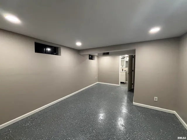 $159,900 | 2052 North 20th Street, Springfield, IL 62702