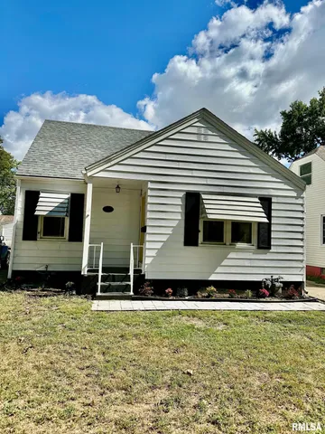 $159,900 | 2052 North 20th Street, Springfield, IL 62702