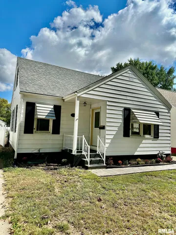 $159,900 | 2052 North 20th Street, Springfield, IL 62702