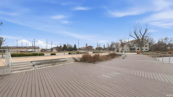 $765,000 | 347 North Buffalo Street, Warsaw, IN 46580