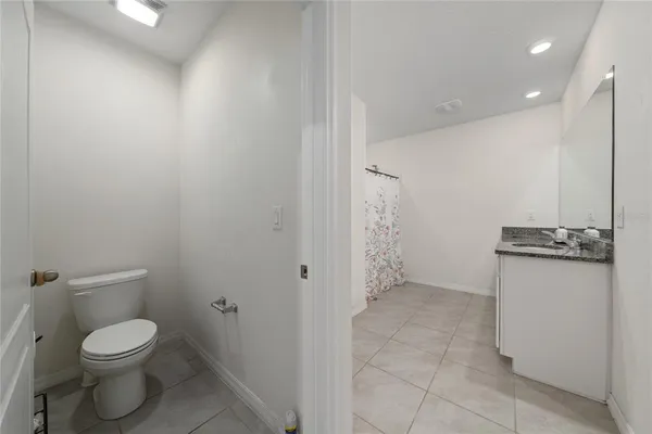 a bathroom with a toilet