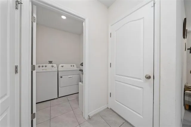 a view of utility room