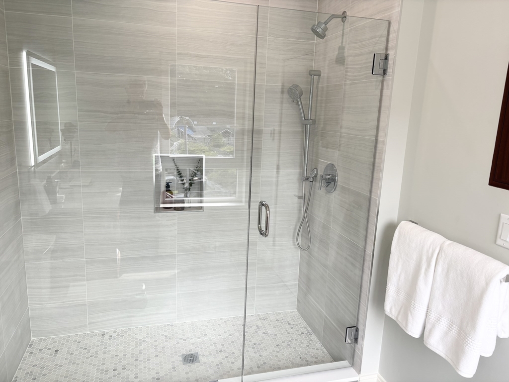 1391 Main Street, Unit 302 Walpole, MA 02081 - Photo 17 of 27