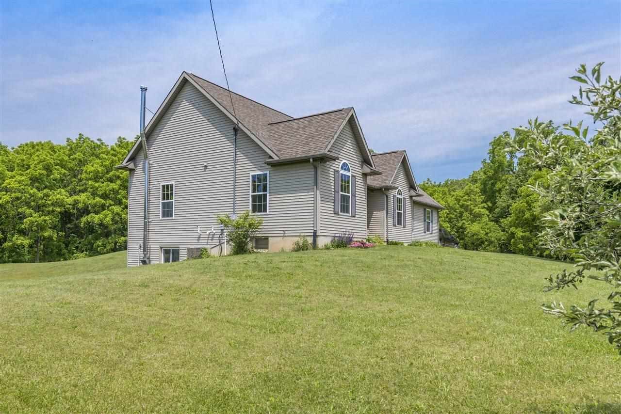 13850 Shaftsburg Road Perry, MI 48872 - Photo 50 of 94 21454472-49.JPG
