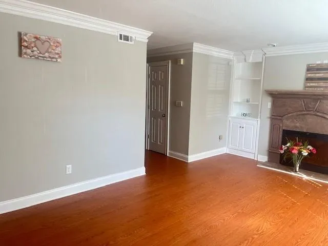 a view of a livingroom with a fireplace