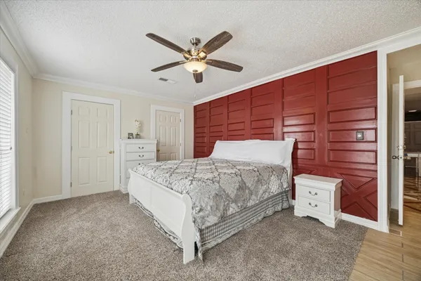 $275,000 | 305 West Thomas Avenue, Pasadena, TX 77506