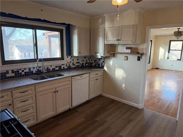 $199,900 | 1305 Lawrence Avenue, Leavenworth, KS 66048