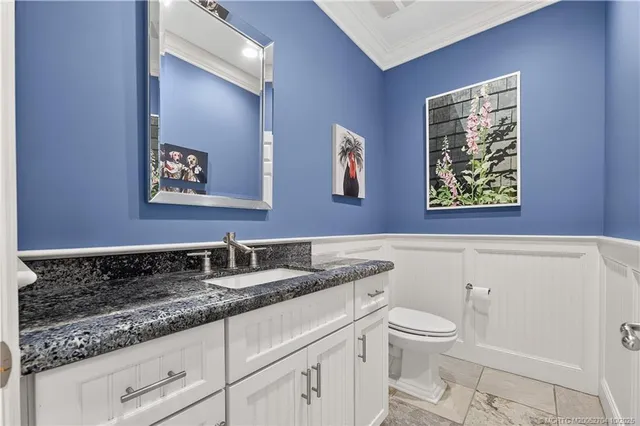 a house view with a outdoor space