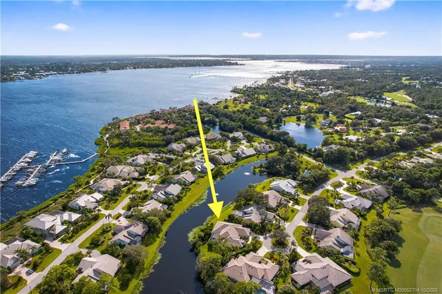a view of room with furniture and a window