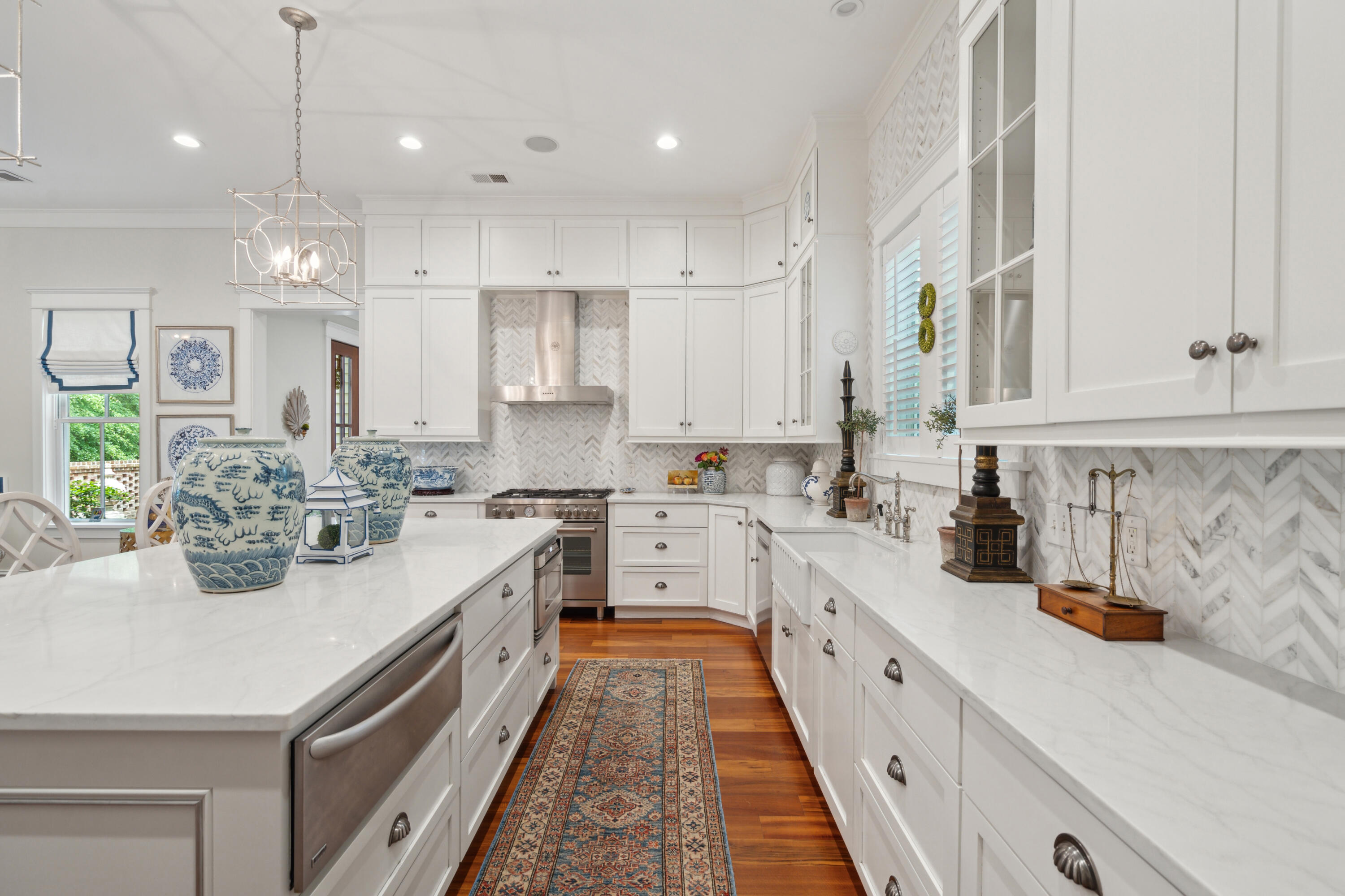 28 Robert Mills Circle Mount Pleasant, SC 29464 - Photo 11 of 45 28RobertMillsCir-KeenEyeMarketing-020