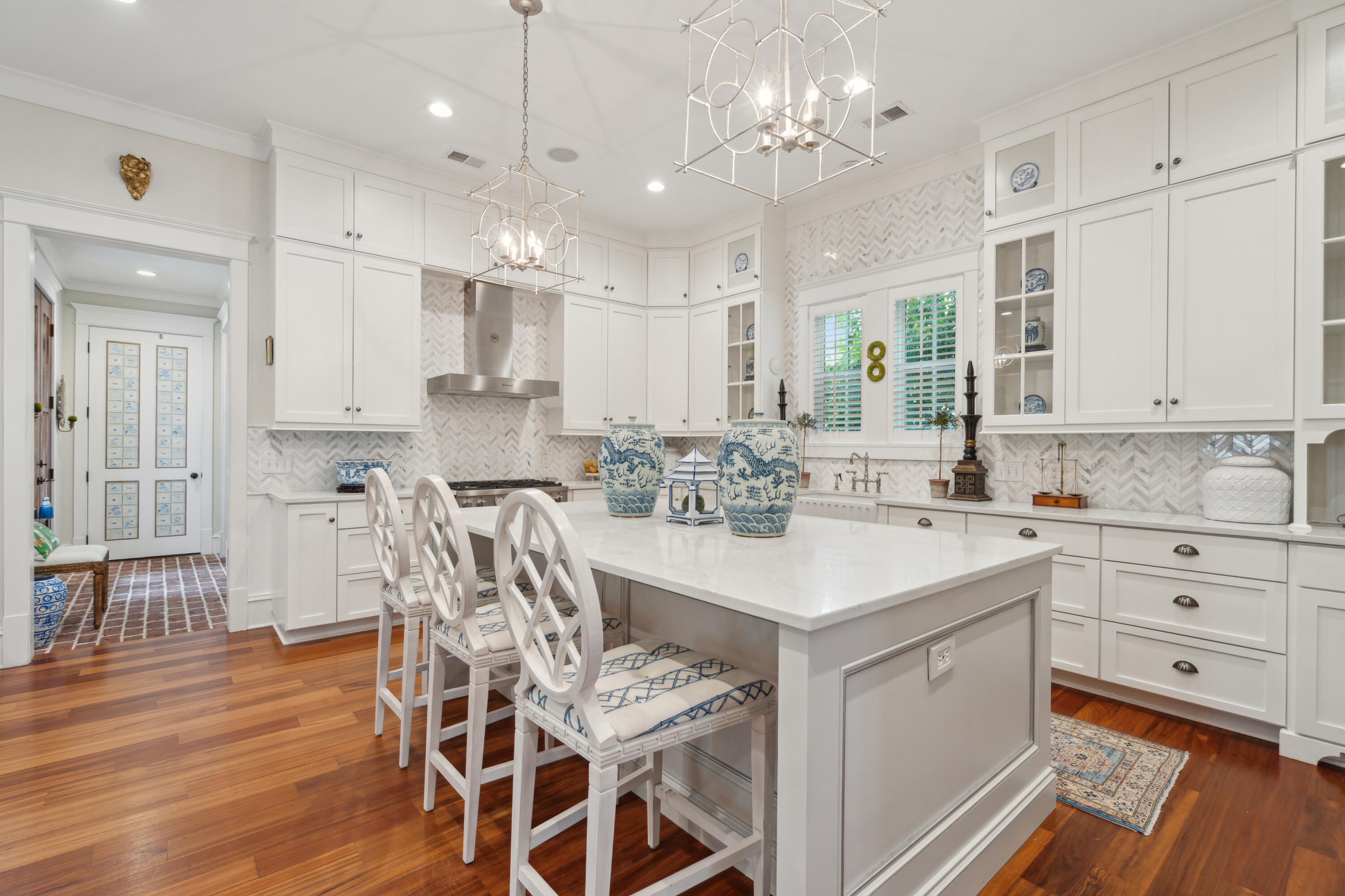 28 Robert Mills Circle Mount Pleasant, SC 29464 - Photo 10 of 45 28RobertMillsCir-KeenEyeMarketing-018