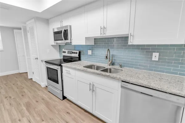 $409,999 | 600 South Woodlands Drive, Oldsmar, FL 34677