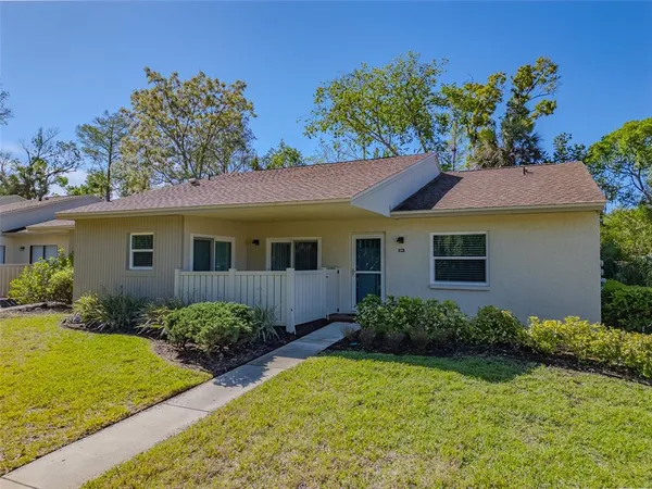 $409,999 | 600 South Woodlands Drive, Oldsmar, FL 34677
