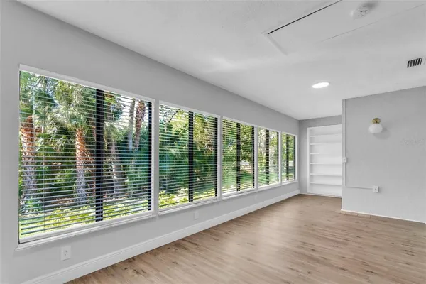 $409,999 | 600 South Woodlands Drive, Oldsmar, FL 34677