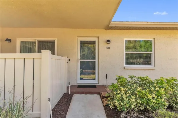 $409,999 | 600 South Woodlands Drive, Oldsmar, FL 34677